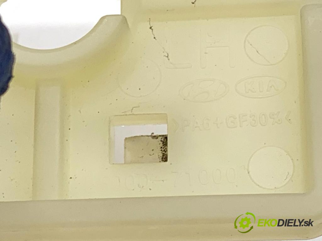 HYUNDAI TUCSON SUV 2007 100 kW 2.0 CRDi 1991 Kľučka vnútorná ľavy predný