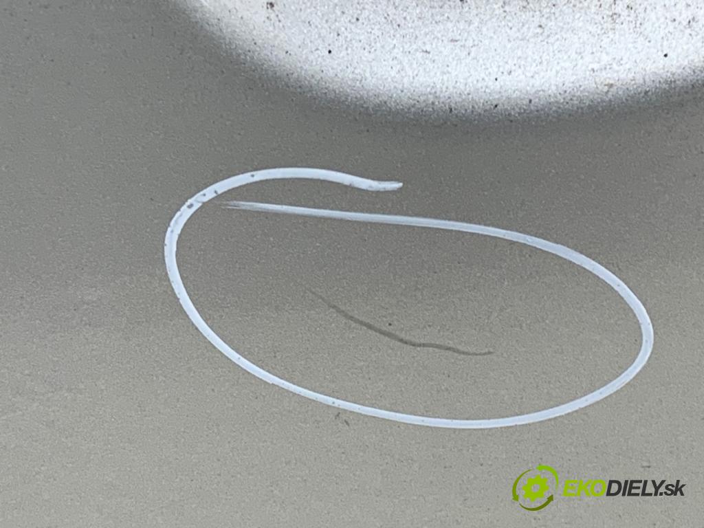 HYUNDAI TUCSON SUV 2007 100 kW 2.0 CRDi 1991 dveře levý přední část