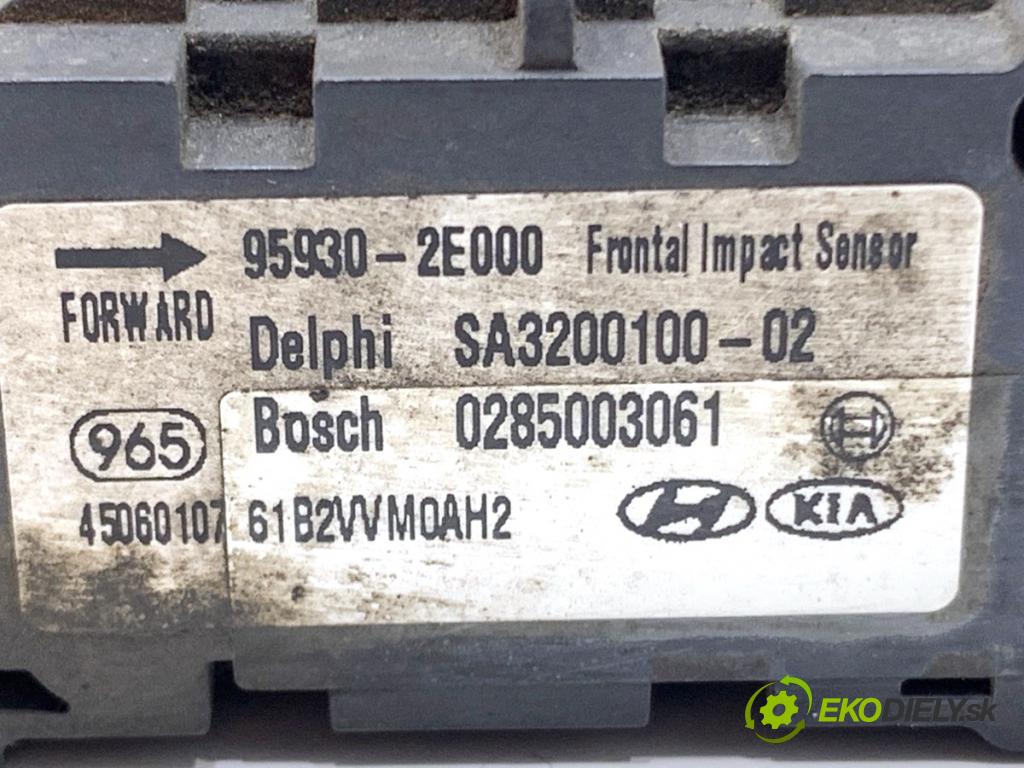 HYUNDAI TUCSON SUV 2007 100 kW 2.0 CRDi 1991 Snímač nárazu 95930-2E000 (Snímač nárazu)