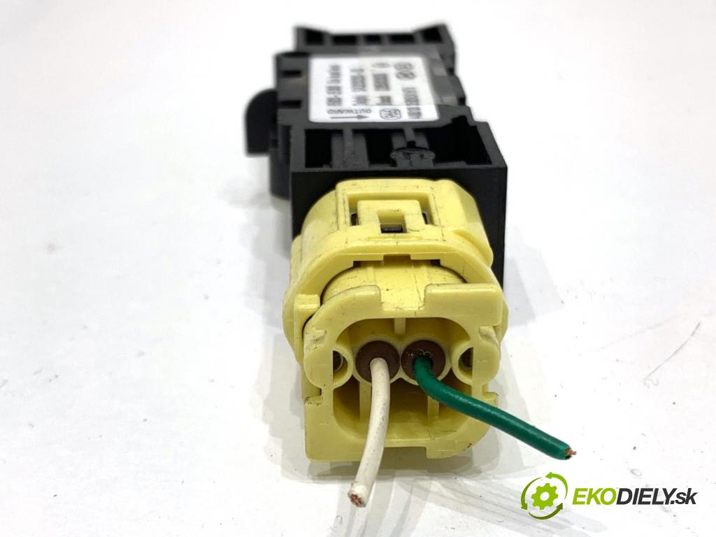 HYUNDAI TUCSON SUV 2007 100 kW 2.0 CRDi 1991 snímač nárazu 95920-2E000 (Snímač nárazu)