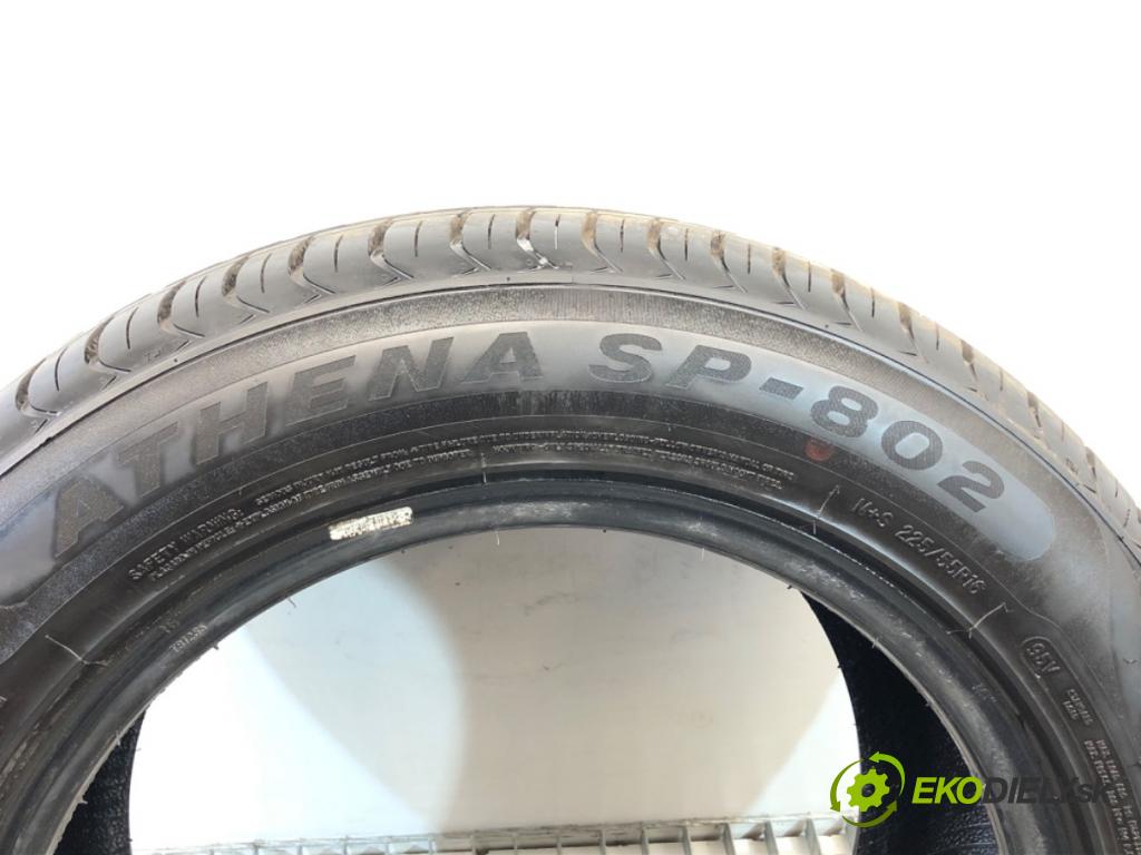 --- ---      PNEUMATIKA: 2X 225/55 16" AUSTONE: