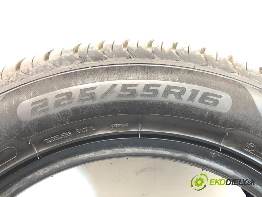 --- ---      PNEUMATIKA: 2X 225/55 16" AUSTONE: