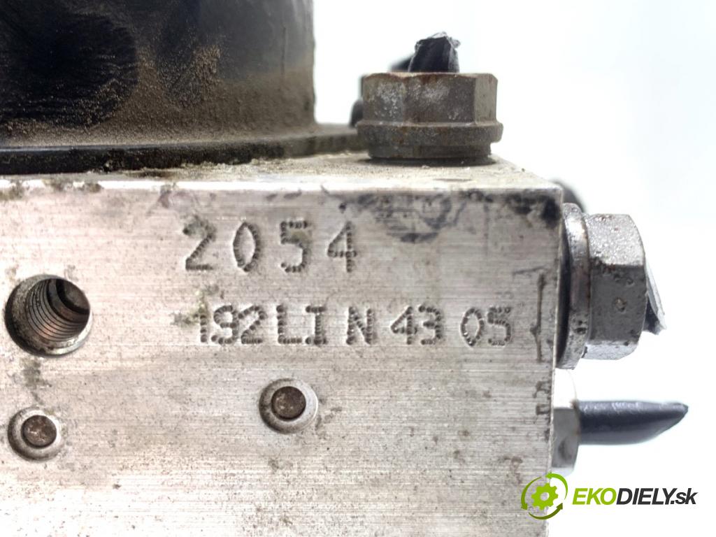 VW GOLF V liftback 2006 103 kW 2.0 TDI 1968 pumpa ABS 1K0614517T (Pumpa ABS)