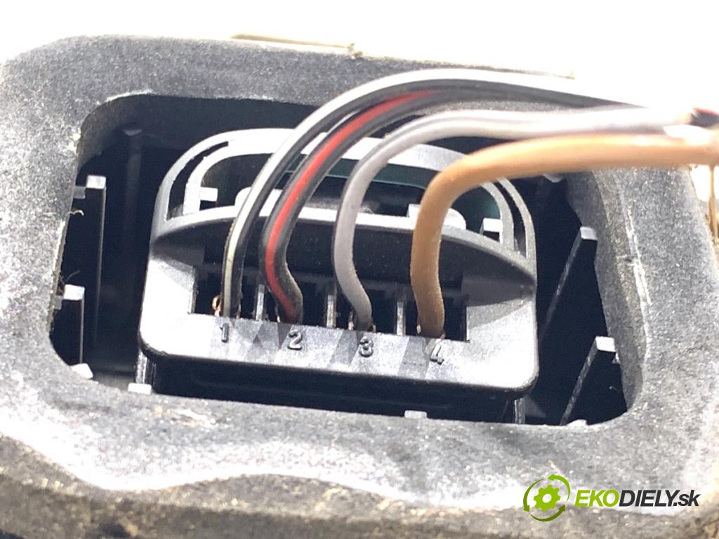 VW GOLF V liftback 2006 103 kW 2.0 TDI 1968 Svetlo ľavy zad 1K6945095N