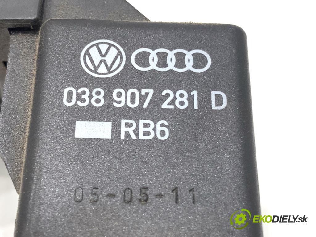 VW GOLF V liftback 2006 103 kW 2.0 TDI 1968 relé sviečok žhavenia 038907281D (Relé)