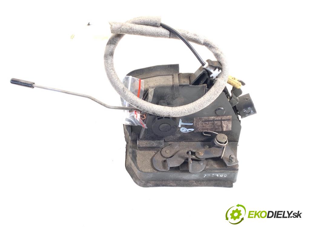 BMW E53 SUV 2001 170 kW 3.0 i 2979 zámok Dvere pravy zad 8402602