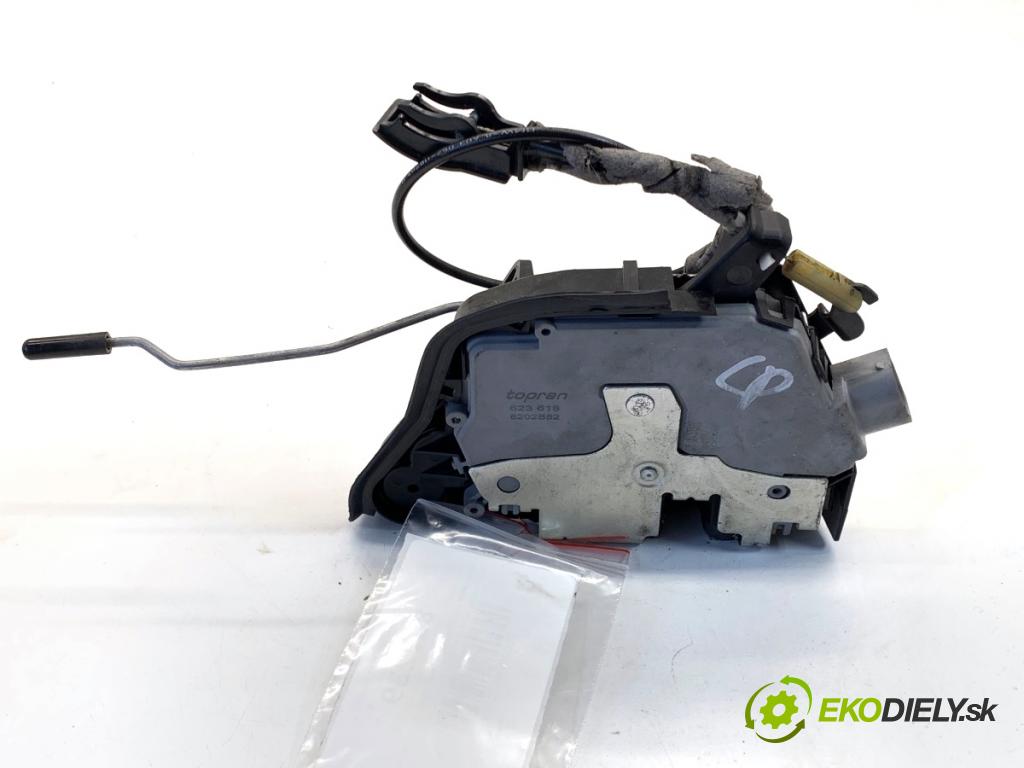 BMW E53 SUV 2001 170 kW 3.0 i 2979 zámok Dvere ľavy predný