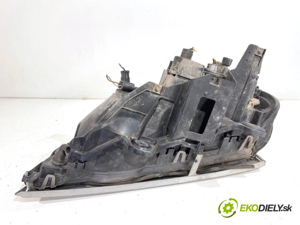 BMW E53 SUV 2001 170 kW 3.0 i 2979 Svetlomet pravy predný