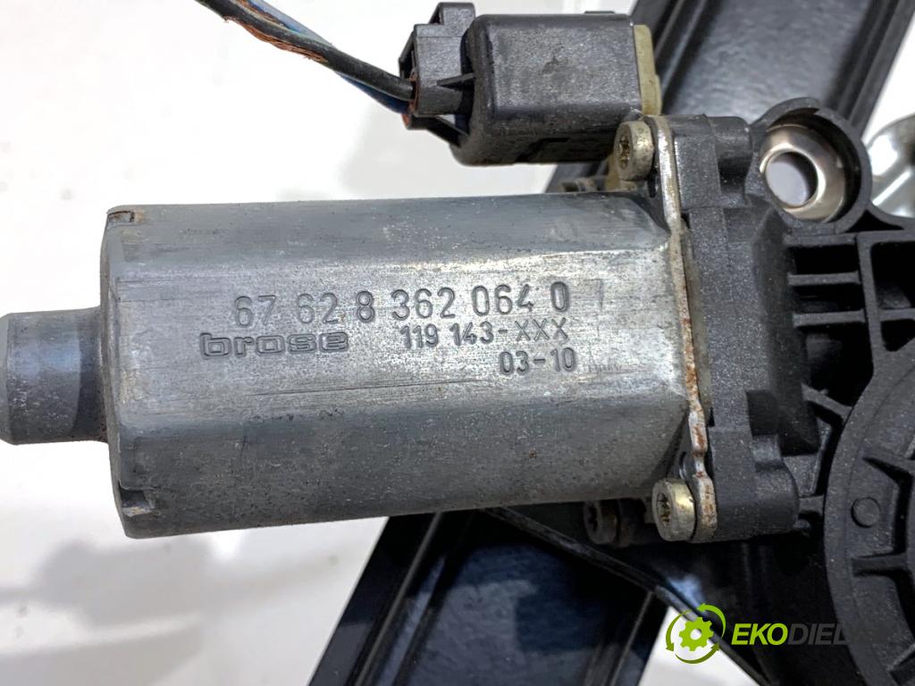 BMW E53 SUV 2001 170 kW 3.0 i 2979 mechanismus okna pravý zadní část 8362064