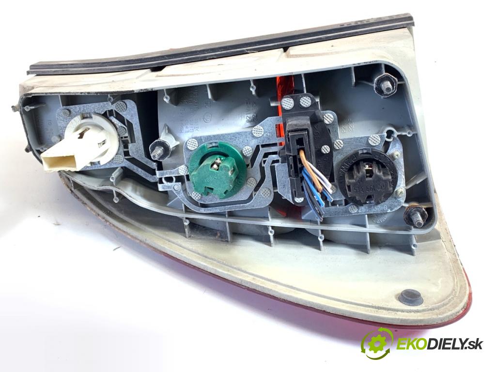 BMW E53 SUV 2001 170 kW 3.0 i 2979 Svetlo pravy zad