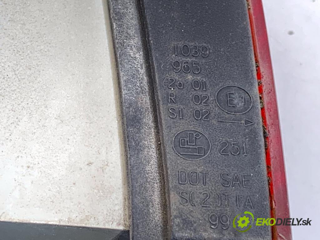 BMW E53 SUV 2001 170 kW 3.0 i 2979 světlo pravý zadní část