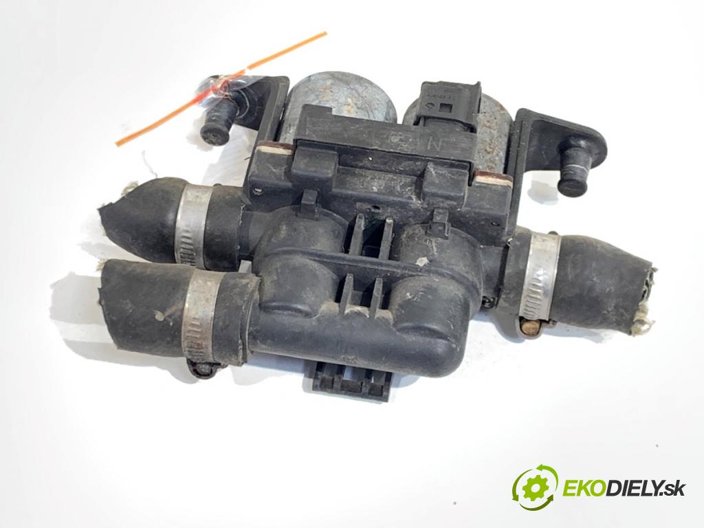 BMW E53 SUV 2001 170 kW 3.0 i 2979 magnetický ventil vody 8374995 (Elektrosoučásti ostatní)