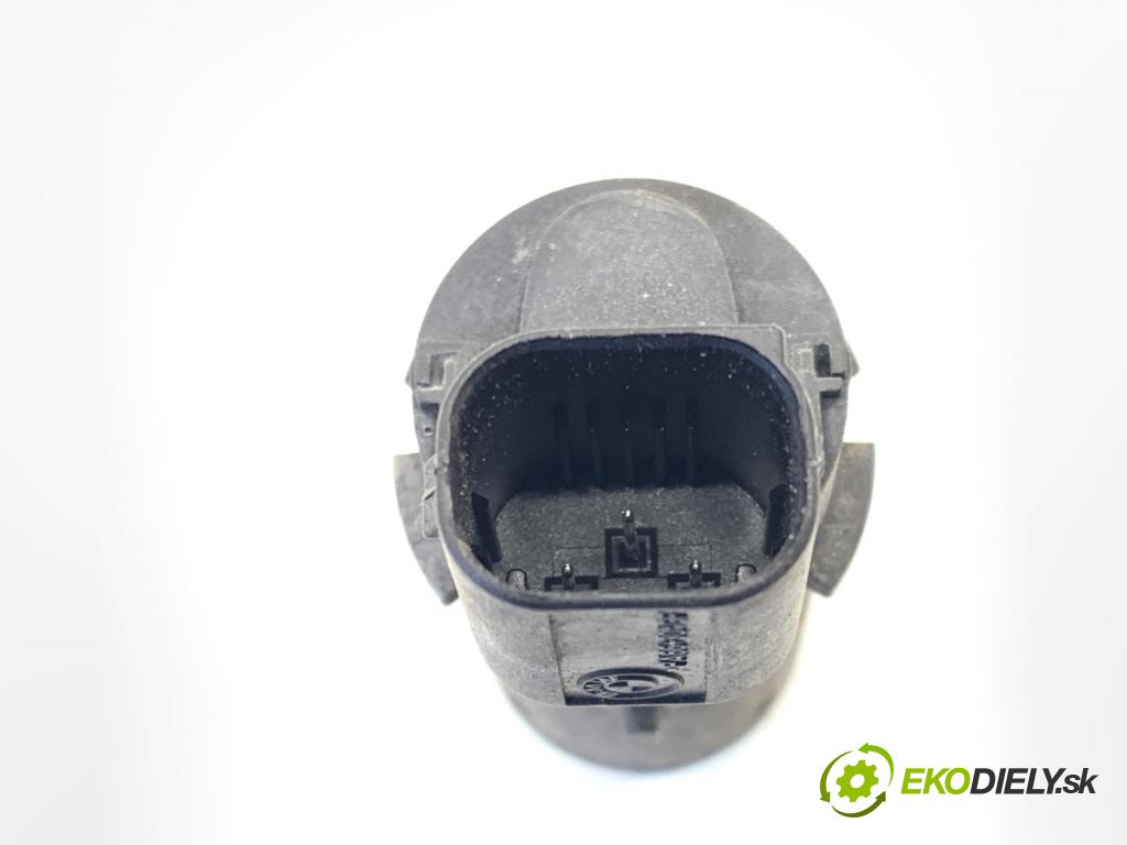 BMW E53 SUV 2001 170 kW 3.0 i 2979 Snímač PDC 6902182