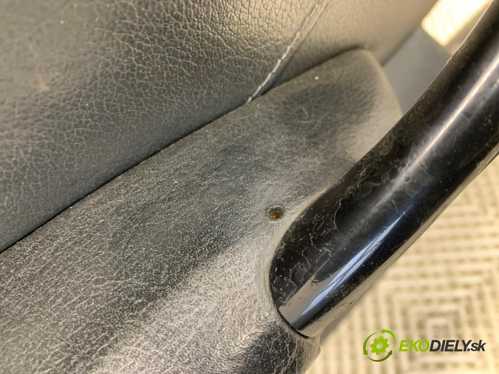 BMW E53 SUV 2001 170 kW 3.0 i 2979 čalúnenie Dvere ľavy predný