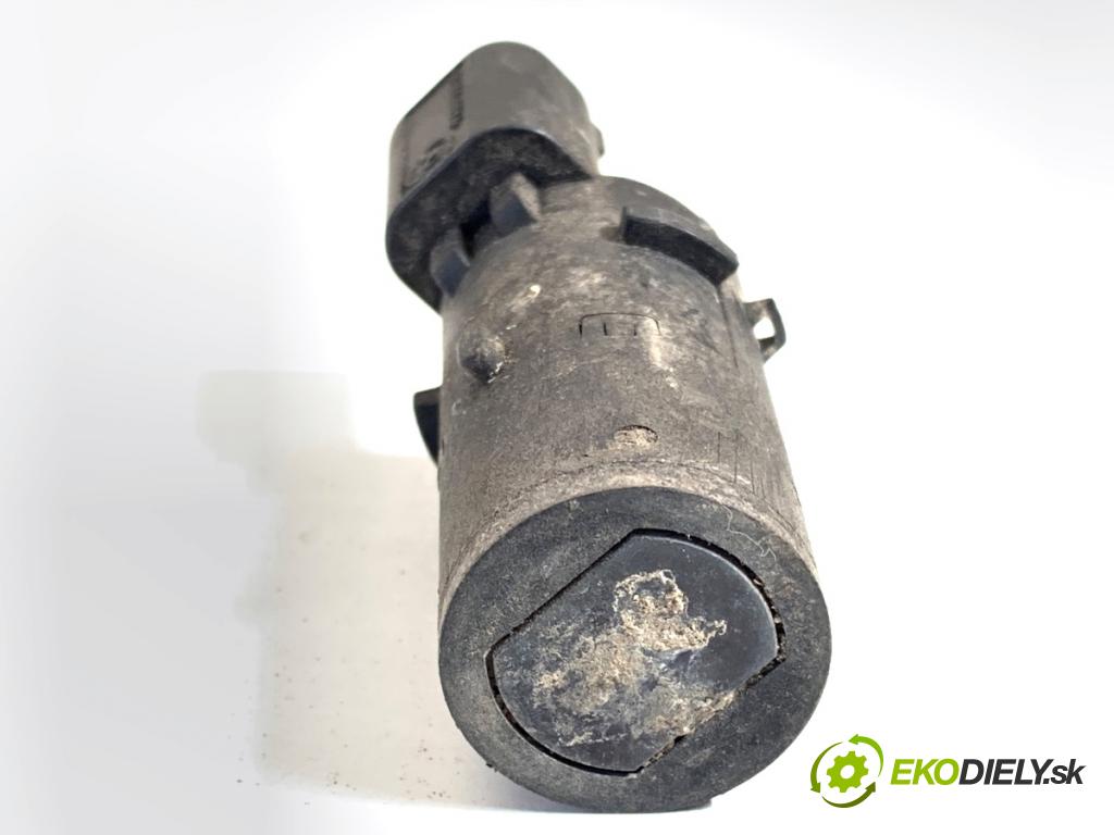 BMW E53 SUV 2001 170 kW 3.0 i 2979 Snímač PDC 6902182