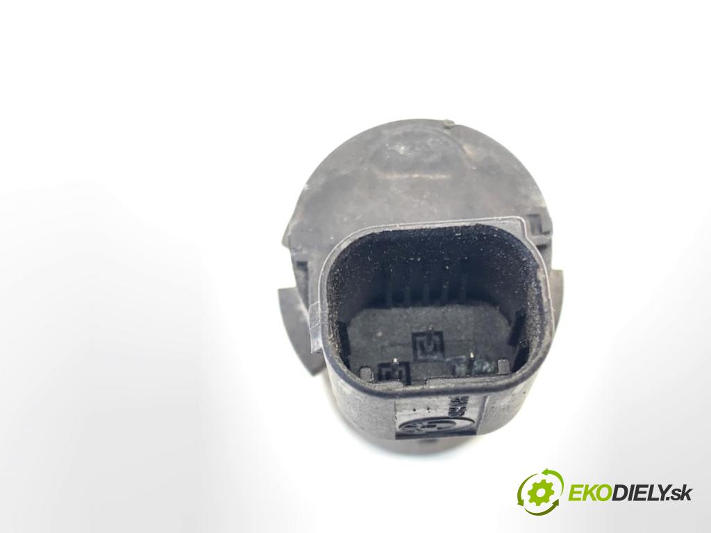 BMW E53 SUV 2001 170 kW 3.0 i 2979 Snímač PDC 6902182