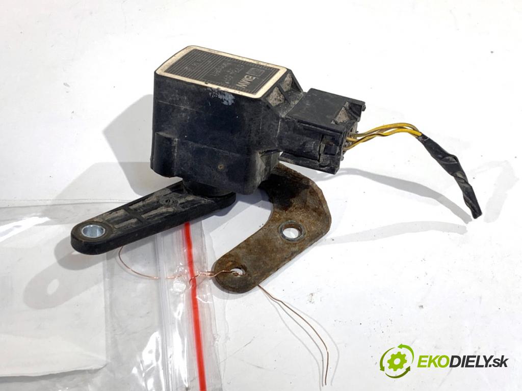 BMW E53 SUV 2001 170 kW 3.0 i 2979 Snímač XENON zad pravy 6784697