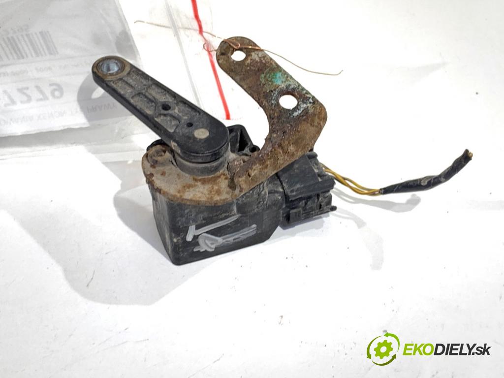 BMW E53 SUV 2001 170 kW 3.0 i 2979 Snímač XENON zad pravy 6784697