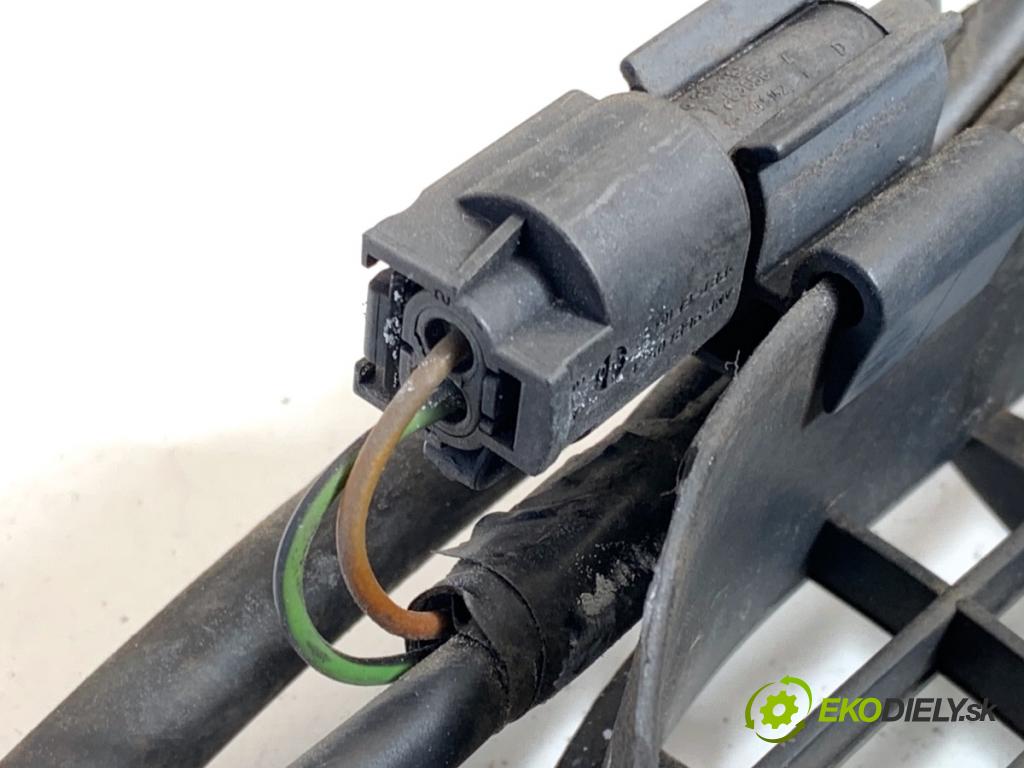 BMW E53 SUV 2001 170 kW 3.0 i 2979 ostřikovače ostřikovačů oken 8402670