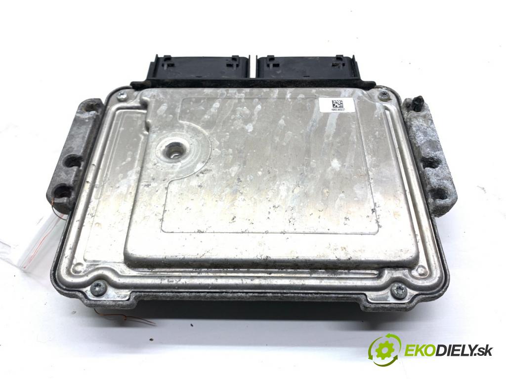 FORD FOCUS III Kombi 2016 92 kW 1.0 EcoBoost 998 riadiaca jednotka Motor F1FA-12A650-ASK 0261S16897 (Riadiaca jednotka)