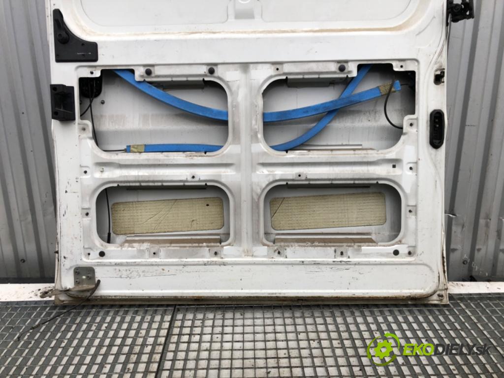 FIAT DUCATO III Autobus 2009 115 kW 160 Multijet 3,0 D 2999 Dvere pravy zad posuvné