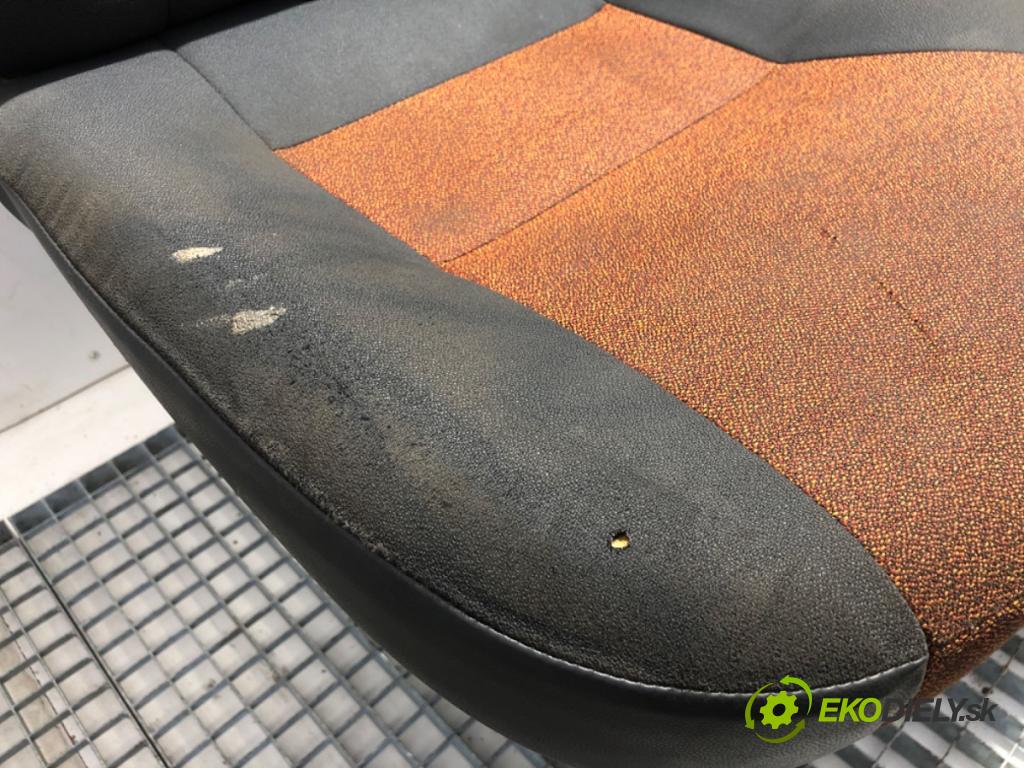 FIAT DUCATO III Autobus 2009 115 kW 160 Multijet 3,0 D 2999 Sedadlo pravy predný