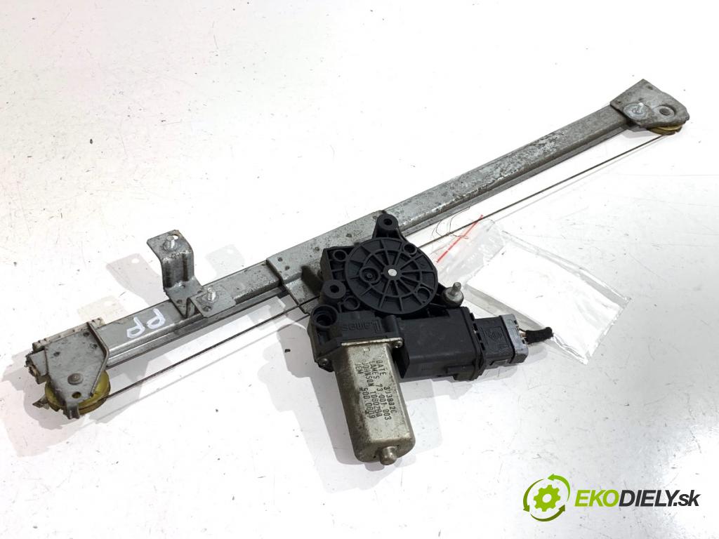 FIAT DUCATO III Autobus 2009 115 kW 160 Multijet 3,0 D 2999 mechanismus okna pravý přední část 