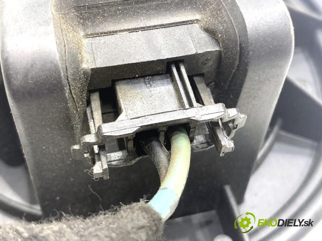 FIAT DUCATO III Autobus 2009 115 kW 160 Multijet 3,0 D 2999 ventilátor kúrenia 5E1630100