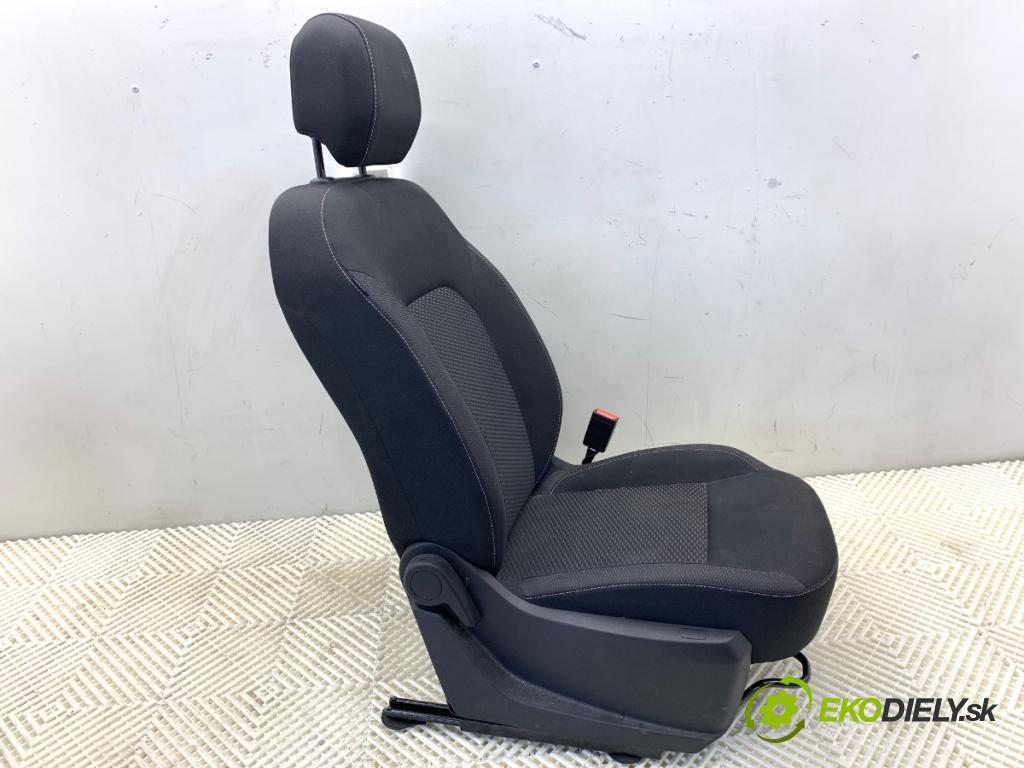 DACIA DUSTER SUV 2019 96 kW 1.3 TCe 130 (HMMF) 1332 Sedadlo pravy predný