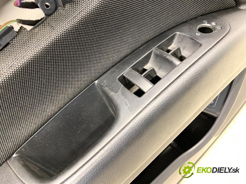 AUDI Q7 4L SUV 2007 171 kW 3.0 TDI quattro 2967 čalúnenie Dvere ľavy predný