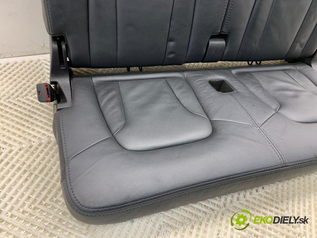 AUDI Q7 4L SUV 2007 171 kW 3.0 TDI quattro 2967 Sedadlo tretí rad