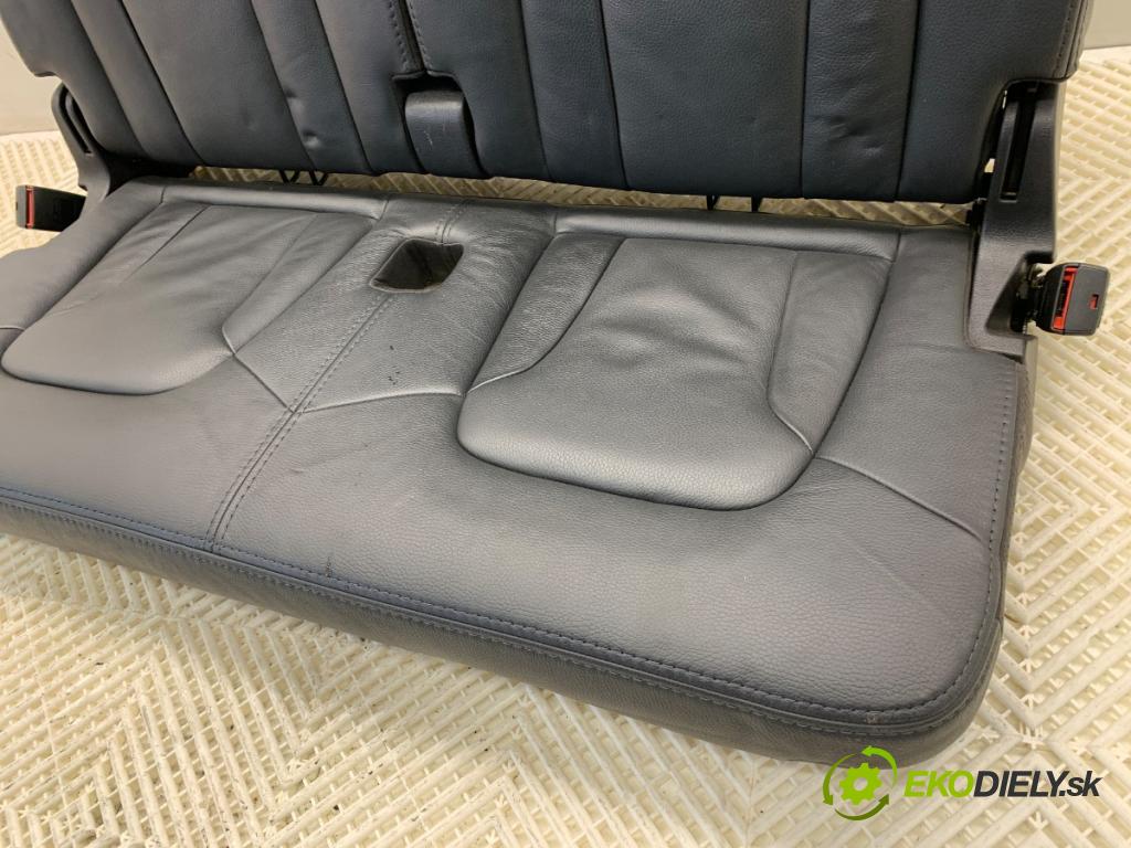 AUDI Q7 4L SUV 2007 171 kW 3.0 TDI quattro 2967 Sedadlo tretí rad