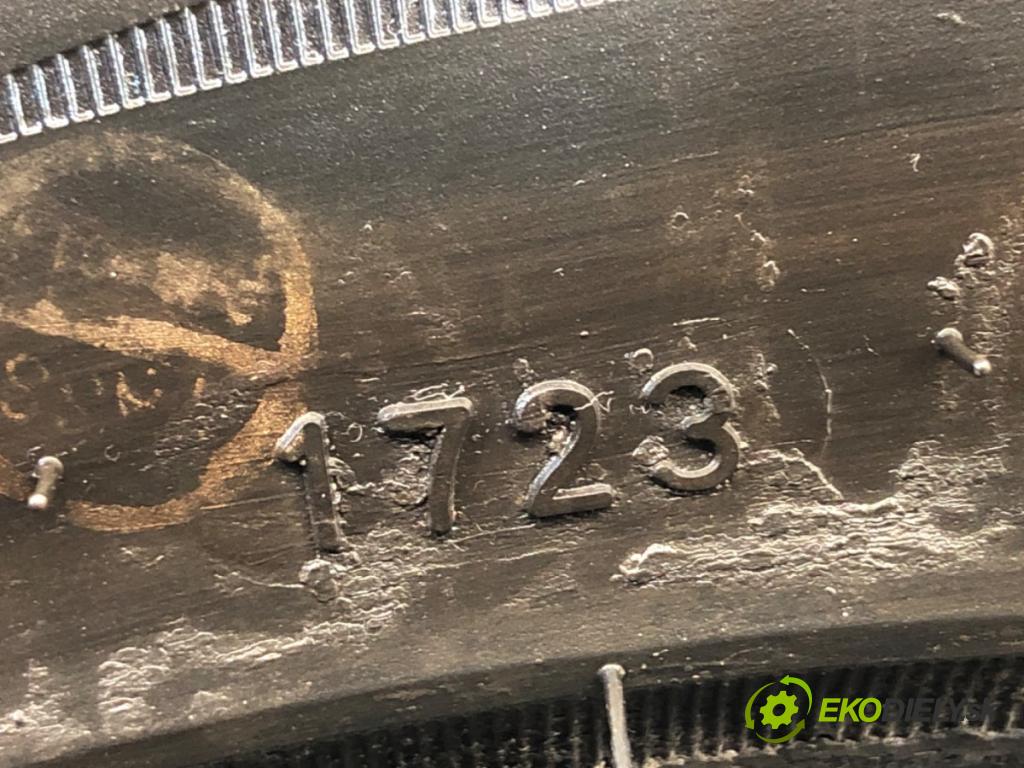 --- ---      PNEUMATIKY: zima 1X 215/60 17" ARIVO