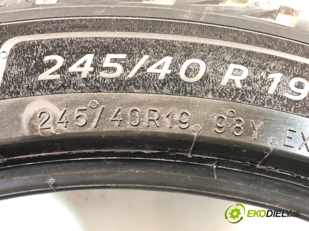 --- ---      PNEUMATIKA: zima 1X 245/40 19" MICHELIN