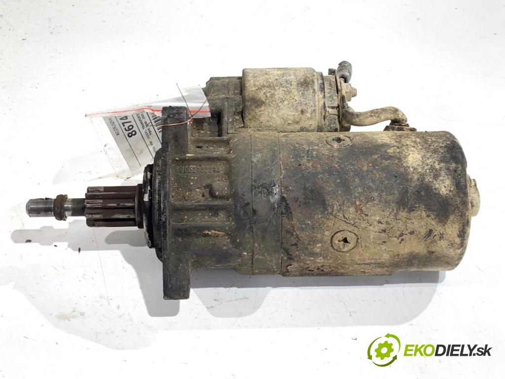 VW TRANSPORTER T4 Skrzynia 1994 57 kW 2.4 D 2370 Štartér 0001218116 (Štartér)