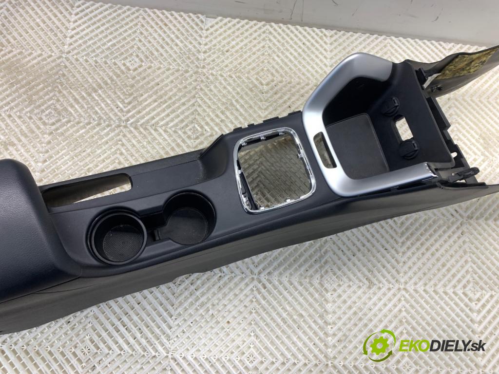 KIA CEED Kombi 2018 66 kW 1.4 CRDi 90 1396 Tunel stredový opierka