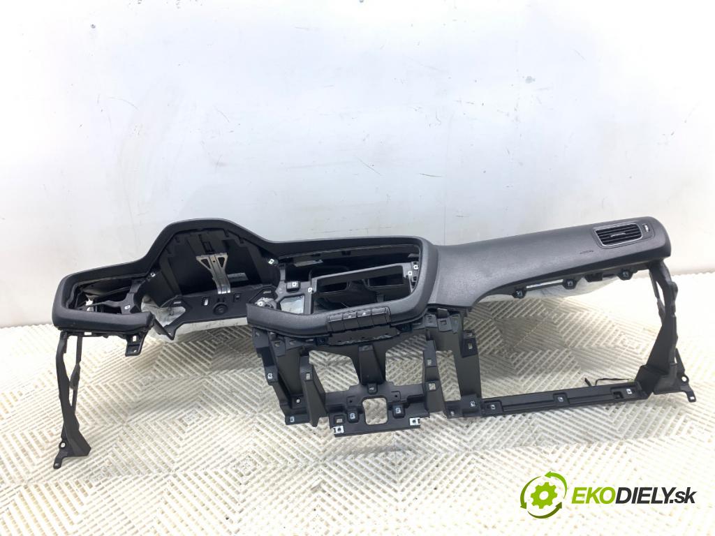 KIA CEED Kombi 2018 66 kW 1.4 CRDi 90 1396 Palubná doska  (Palubná doska)