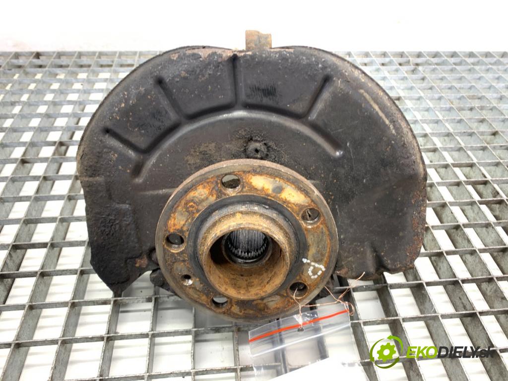 VW POLO V liftback 2012 44 kW 1.2 1198 náboj pravý přední část 