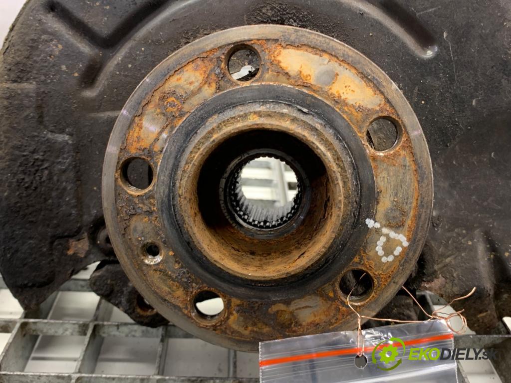 VW POLO V liftback 2012 44 kW 1.2 1198 náboj pravy predný