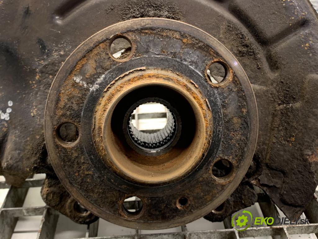 VW POLO V liftback 2012 44 kW 1.2 1198 náboj ľavy predný