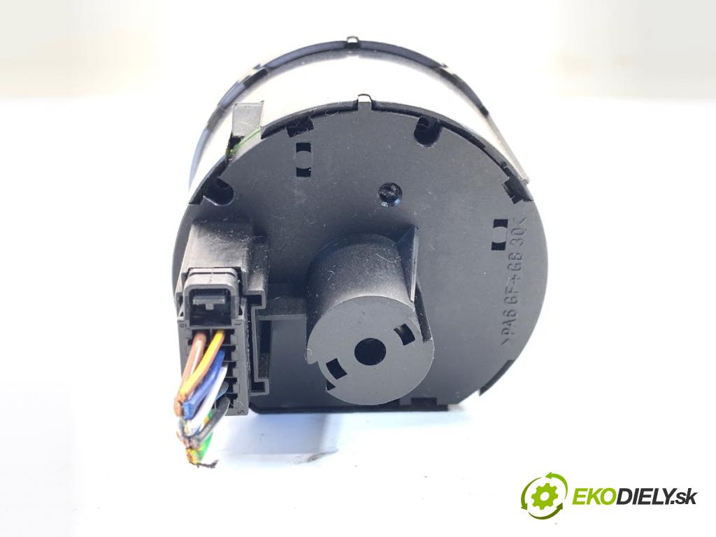 VW POLO V liftback 2012 44 kW 1.2 1198 Spínač svetiel