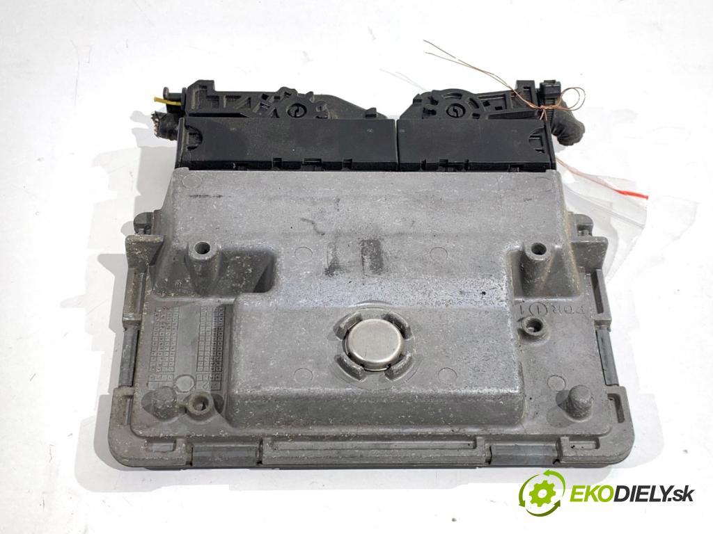 VW POLO V liftback 2012 44 kW 1.2 1198 řídící jednotka motora 03E906019M (Řídicí jednotka)