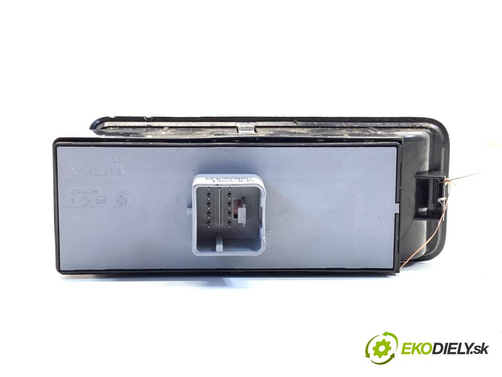 VW POLO V liftback 2012 44 kW 1.2 1198 Prepínač okien 6C0959857 (Prepínacie páčky pod volantom)