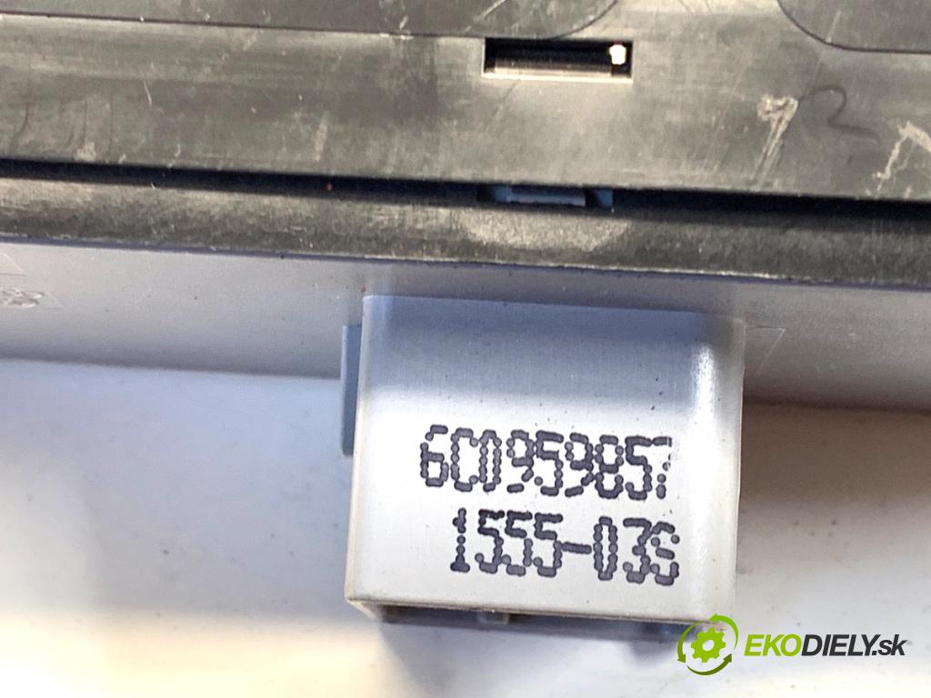 VW POLO V liftback 2012 44 kW 1.2 1198 přepínač oken 6C0959857 (Páčky pod volantem)