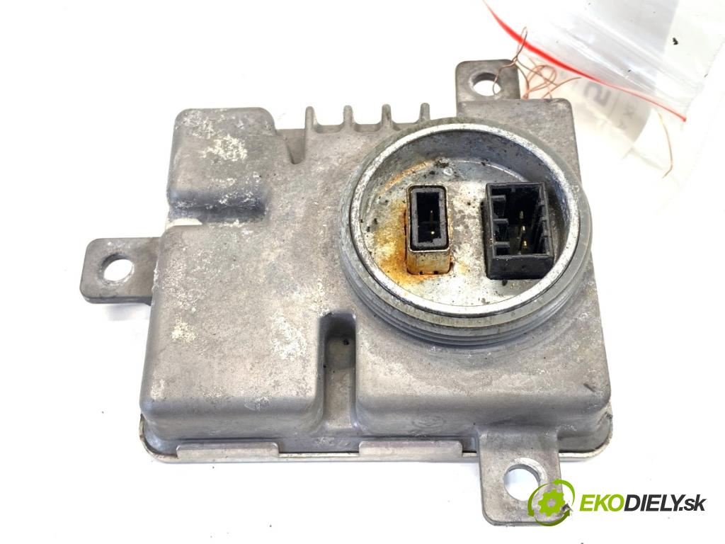 VW POLO V liftback 2012 44 kW 1.2 1198 měnič XENON 8K0941597C (Řídící jednotka xenonu)