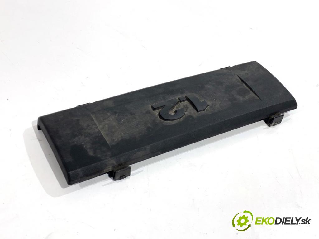 VW POLO V liftback 2012 44 kW 1.2 1198 kryt motora 03E103929A (Kryt motoru )