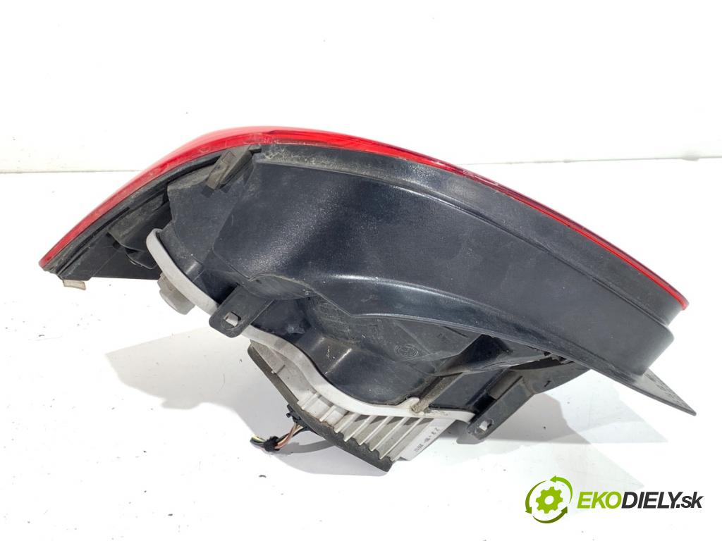 VW POLO V liftback 2012 44 kW 1.2 1198 světlo pravý zadní část 6R0945096N