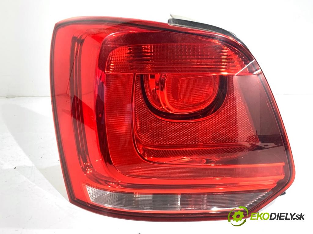 VW POLO V liftback 2012 44 kW 1.2 1198 světlo levý zadní část 6R0945095N