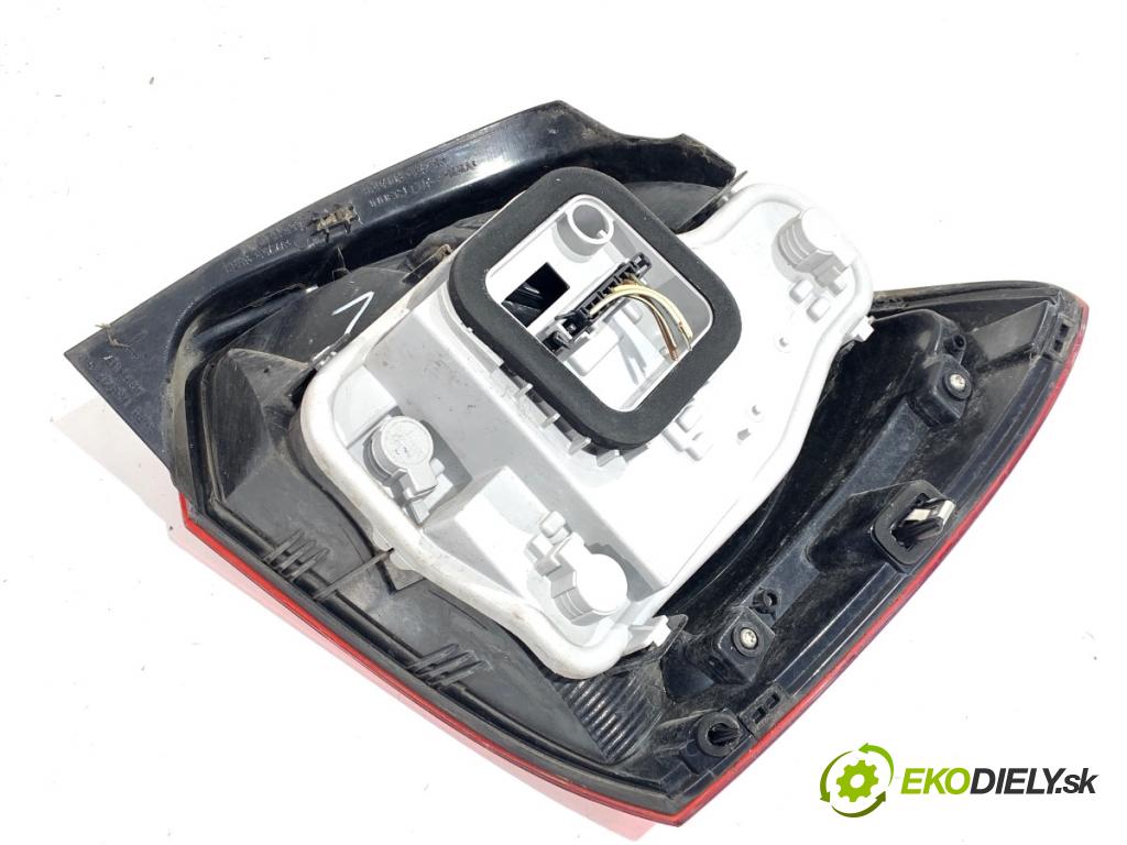 VW POLO V liftback 2012 44 kW 1.2 1198 světlo levý zadní část 6R0945095N