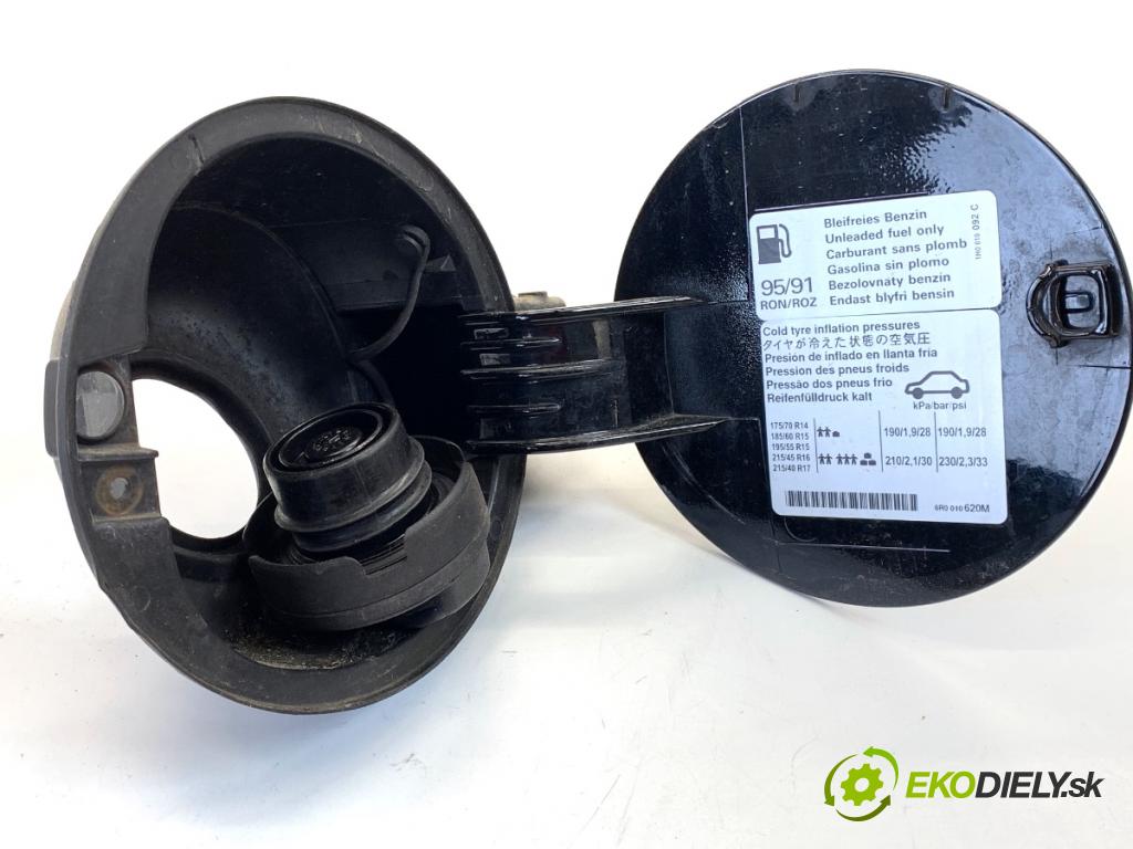 VW POLO V liftback 2012 44 kW 1.2 1198 Dvierka nádrže paliva  (Kľučka dverí ostatné)